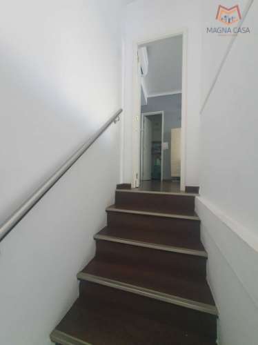 Loja em Rua Principal de Algés