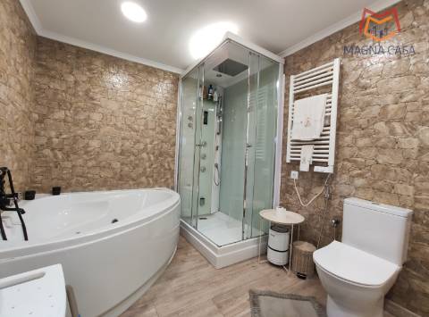 Luxuosa Quinta T3 com piscina e amplo terreno em Terrugem, Sintra - O seu refúgio perfeito.