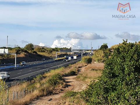 Terreno em Salemas Lousa, Loures