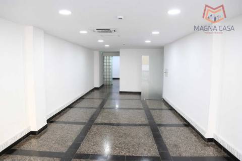 Loja à Morais Soares, Lisboa