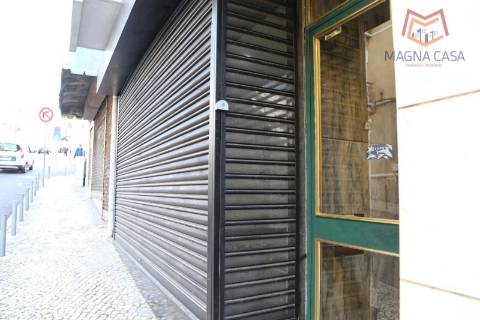 Loja à Morais Soares, Lisboa