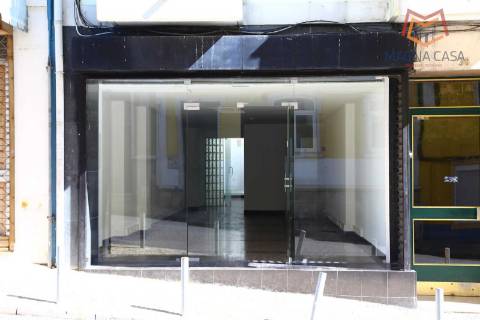 Loja à Morais Soares, Lisboa