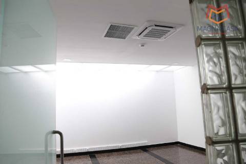 Loja à Morais Soares, Lisboa