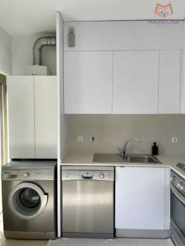 T1 com garagem, Entrecampos, Lisboa