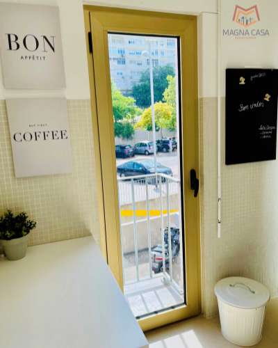 T1 com garagem, Entrecampos, Lisboa