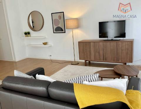 T1 com garagem, Entrecampos, Lisboa