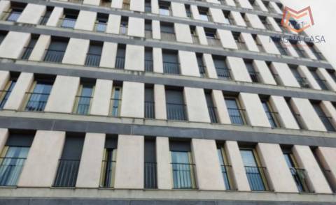 T1 com garagem, Entrecampos, Lisboa