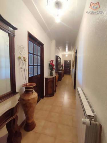 Moradia T5 com 2 pisos, com garagem e logradouro localizada em Souto Maior, Sabrosa