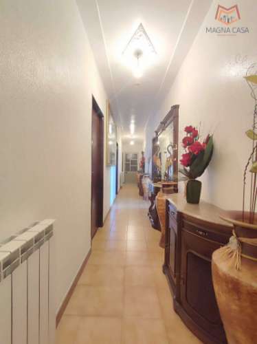 Moradia T5 com 2 pisos, com garagem e logradouro localizada em Souto Maior, Sabrosa