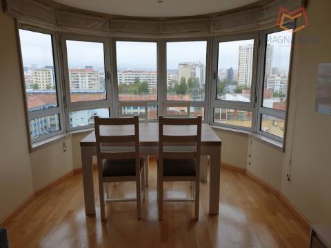 T1 com Garagem Olaias, Areeiro