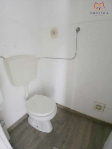 Loja calçada Carriche, Lumiar, Lisboa