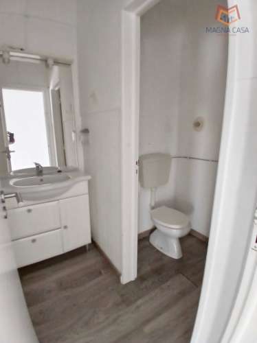 Loja calçada Carriche, Lumiar, Lisboa