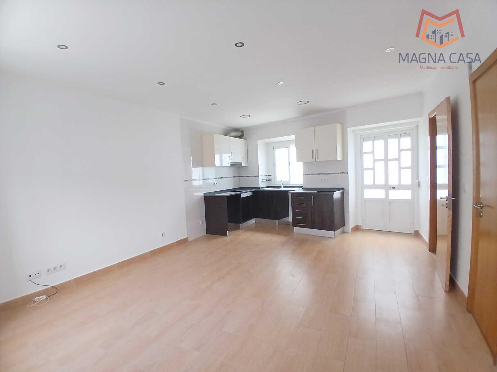 Moradia T2 Bucelas, Loures