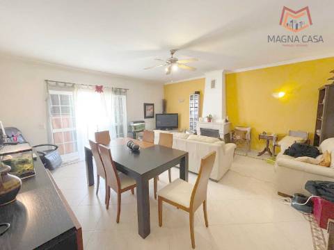 Moradia T4 (3+1) para venda em Corroios - Seixal - Setúbal