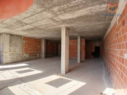 loja Comercial, Camarate, Loures