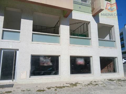 loja Comercial, Camarate, Loures