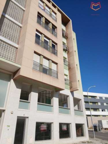 loja Comercial, Camarate, Loures