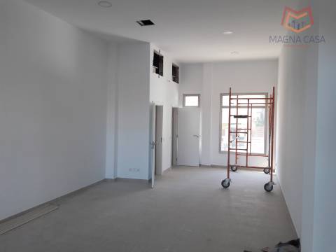 Loja Ramada,Odivelas em urbanização de excelência