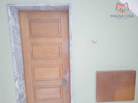 Apartamento T1 (2 assoalhadas) para venda em Sesimbra - Setúbal - Lisboa