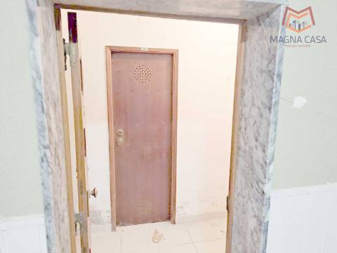 Apartamento T1 (2 assoalhadas) para venda em Sesimbra - Setúbal - Lisboa