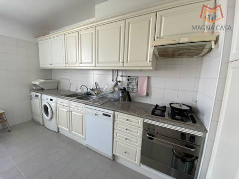 Arrendo T4, Torres Olivais II, Lisboa