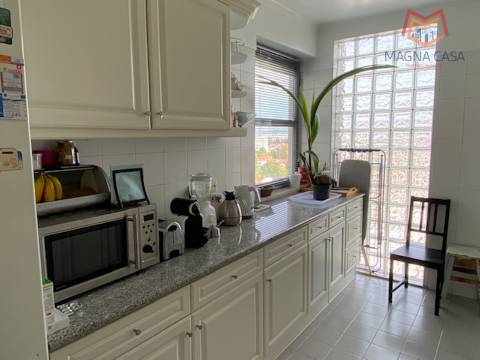 Arrendo T4, Torres Olivais II, Lisboa