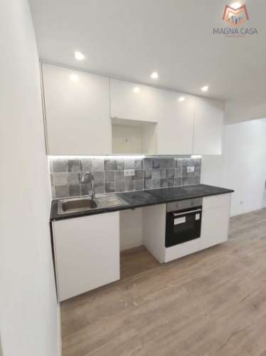 Apartamento T2, a estrear, todo remodelado, para venda em São João da Talha - Loures - Lisboa
