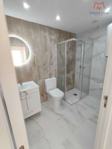 Apartamento T2, a estrear, todo remodelado, para venda em São João da Talha - Loures - Lisboa