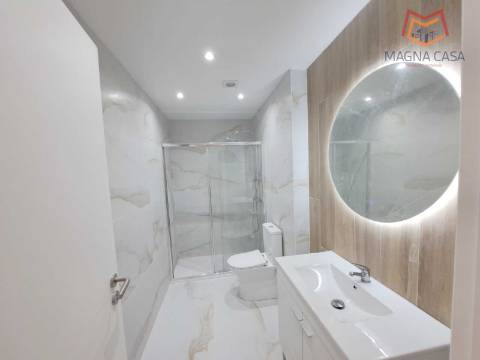 Apartamento T3, remodelado para venda em Agualva Cacém (junto ao Comboio) - Sintra - Lisboa