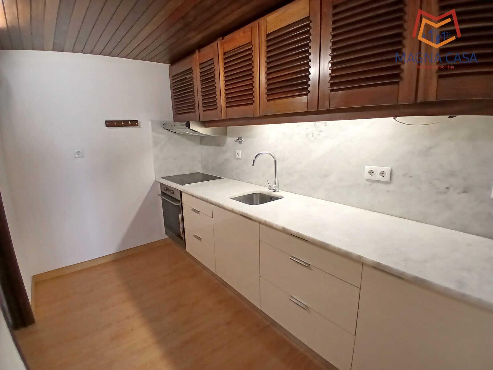 T1, Condomínio Mar da Torre, S J.Estoril