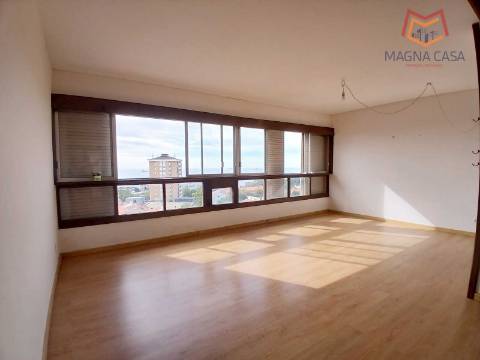 T1, Condomínio Mar da Torre, S J.Estoril