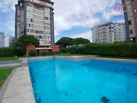 T1, Condomínio Mar da Torre, S J.Estoril