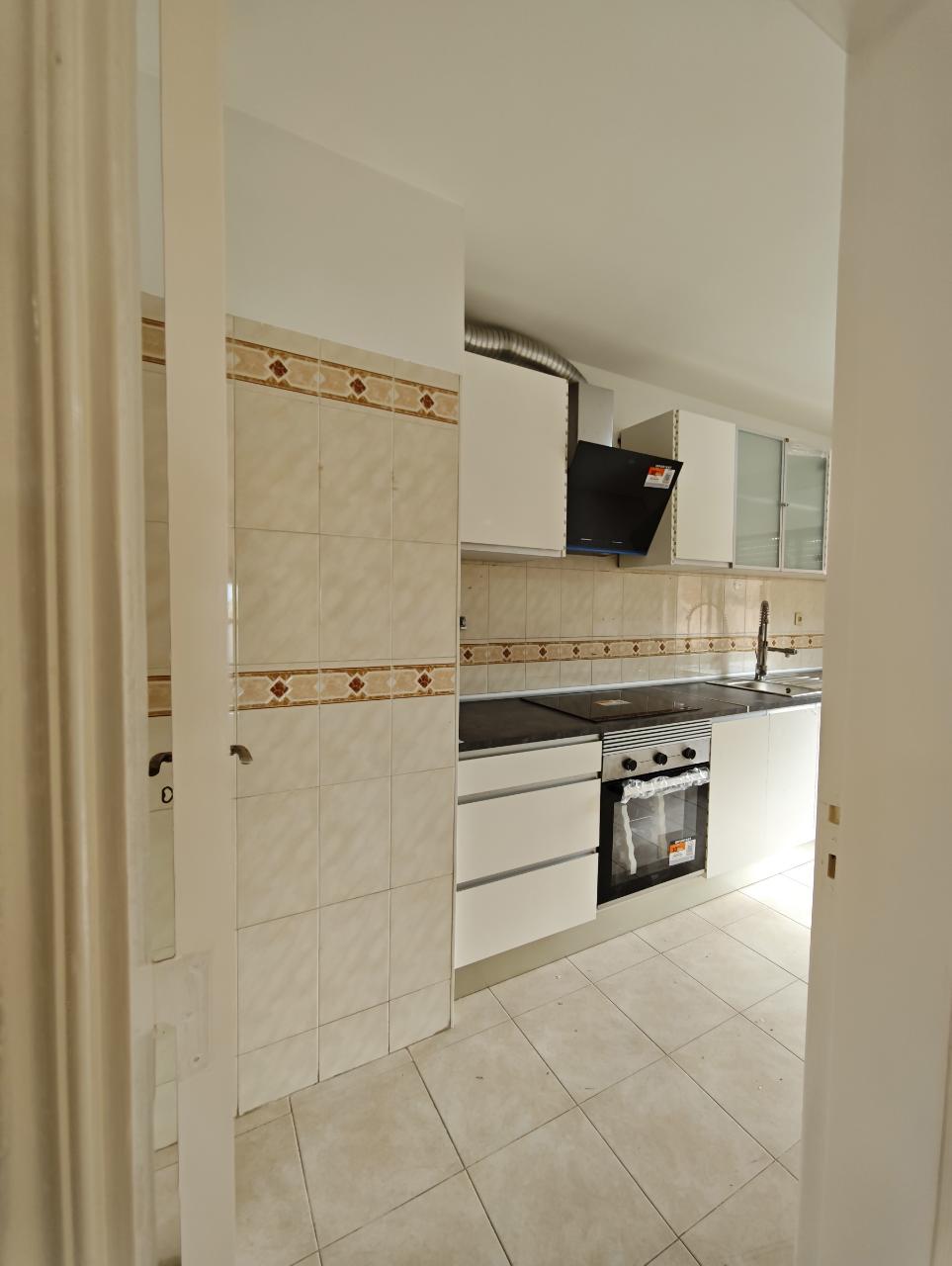 Oportunidade única de apartamento 3 assoalhadas na Tapada das Mercês - Algueirão-Mem Martins