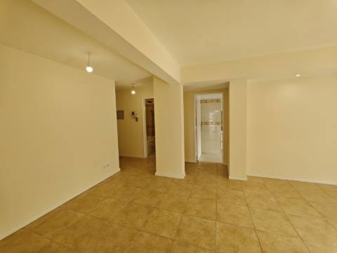 Oportunidade única de apartamento 3 assoalhadas na Tapada das Mercês - Algueirão-Mem Martins