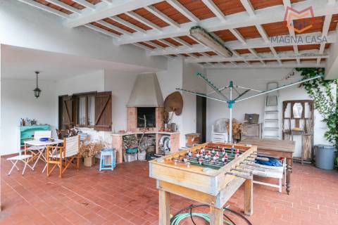 Moradia Isolada T4 com Piscina e Jardim em Pinhal Banzão, Colares, Sintra