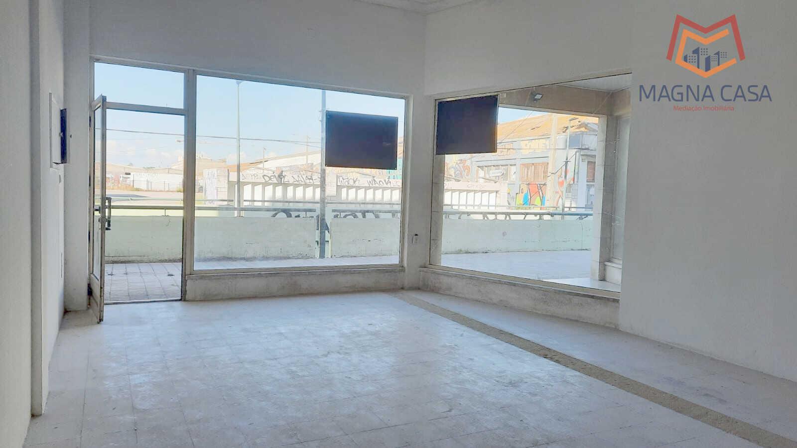 ESPAÇO COMERCIAL / LOJA, em ótimo estado, para VENDA no Barreiro - Setúbal, com USO FRUTO da PROPRIETÁRIA em Vida