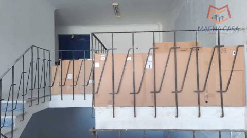 ESPAÇO COMERCIAL / LOJA, em ótimo estado, para VENDA no Barreiro - Setúbal, com USO FRUTO da PROPRIETÁRIA em Vida