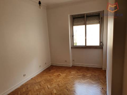 T1 Penha França, Lisboa