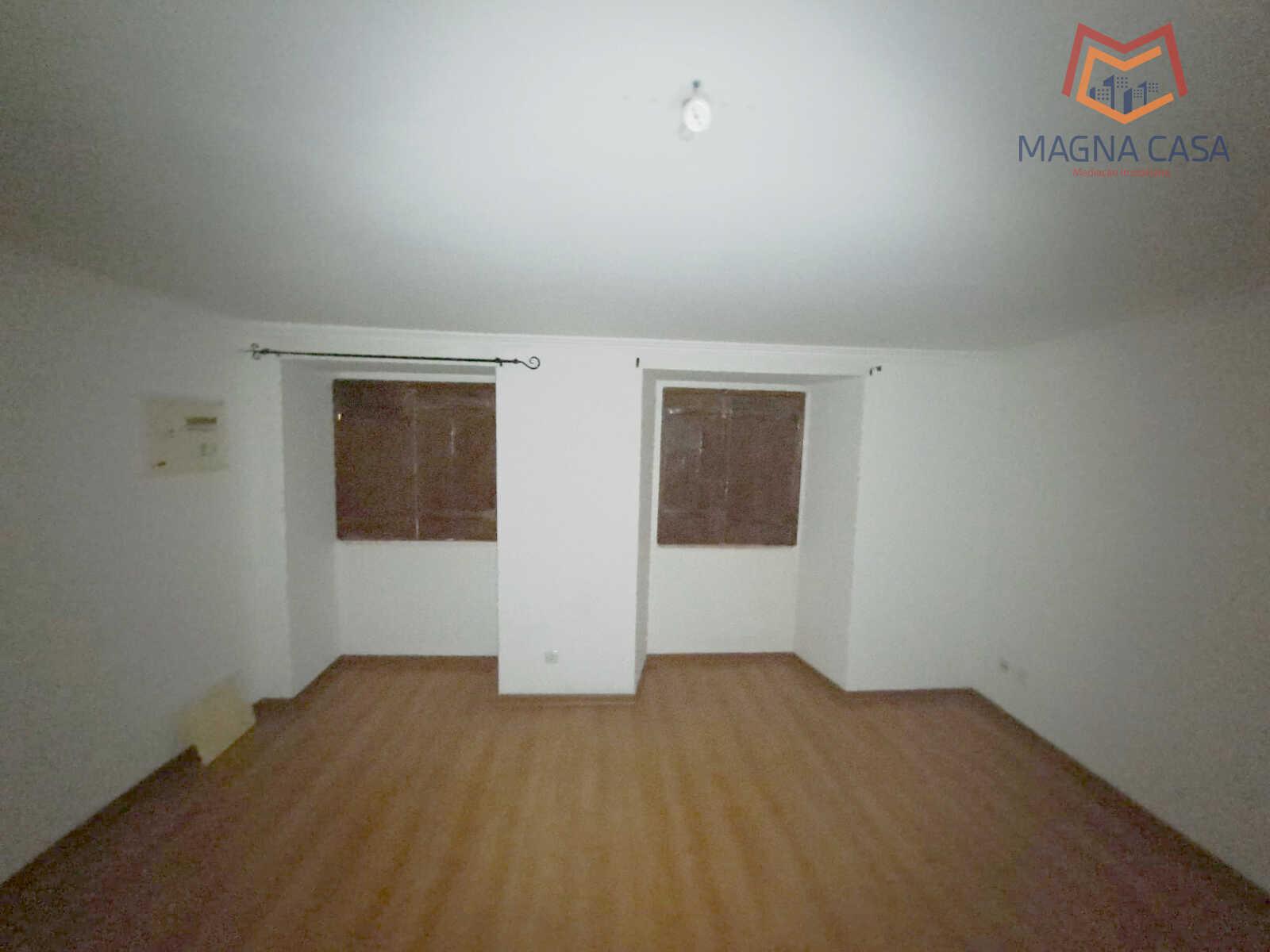 Apartamento T2 (3 assoalhadas) para venda em Lisboa