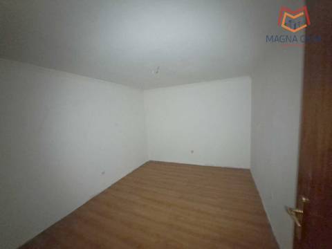 Apartamento T2 (3 assoalhadas) para venda em Lisboa