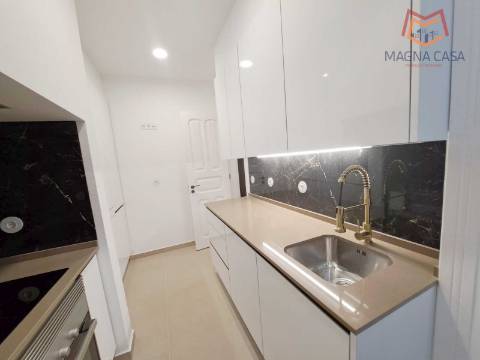 Apartamento T3 para venda na General Roçadas, Penha de França em Lisboa, totalmente remodelado com materiais de excelente qualidade