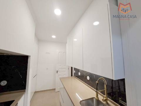 Apartamento T3 para venda na General Roçadas, Penha de França em Lisboa, totalmente remodelado com materiais de excelente qualidade
