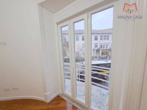 Apartamento T3 para venda na General Roçadas, Penha de França em Lisboa, totalmente remodelado com materiais de excelente qualidade