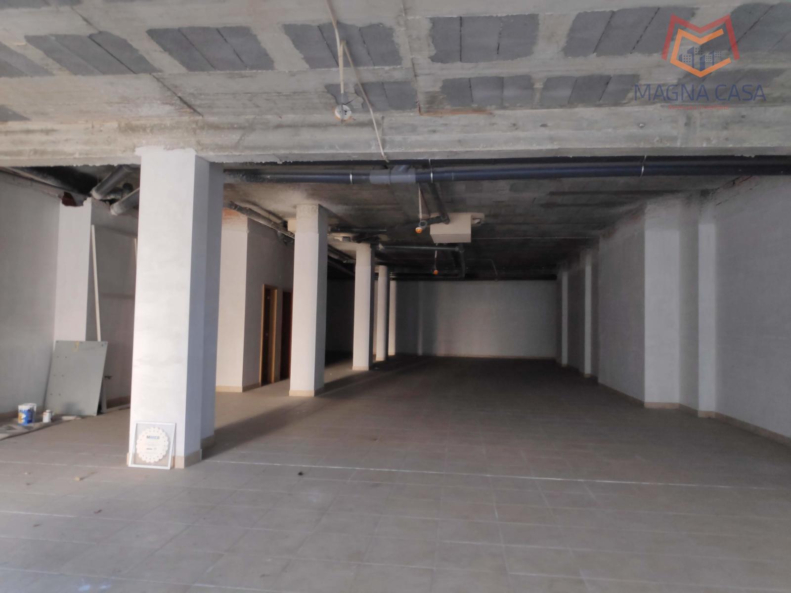 Loja na Quinta do Almirante, Santo António dos Cavaleiros, Loures