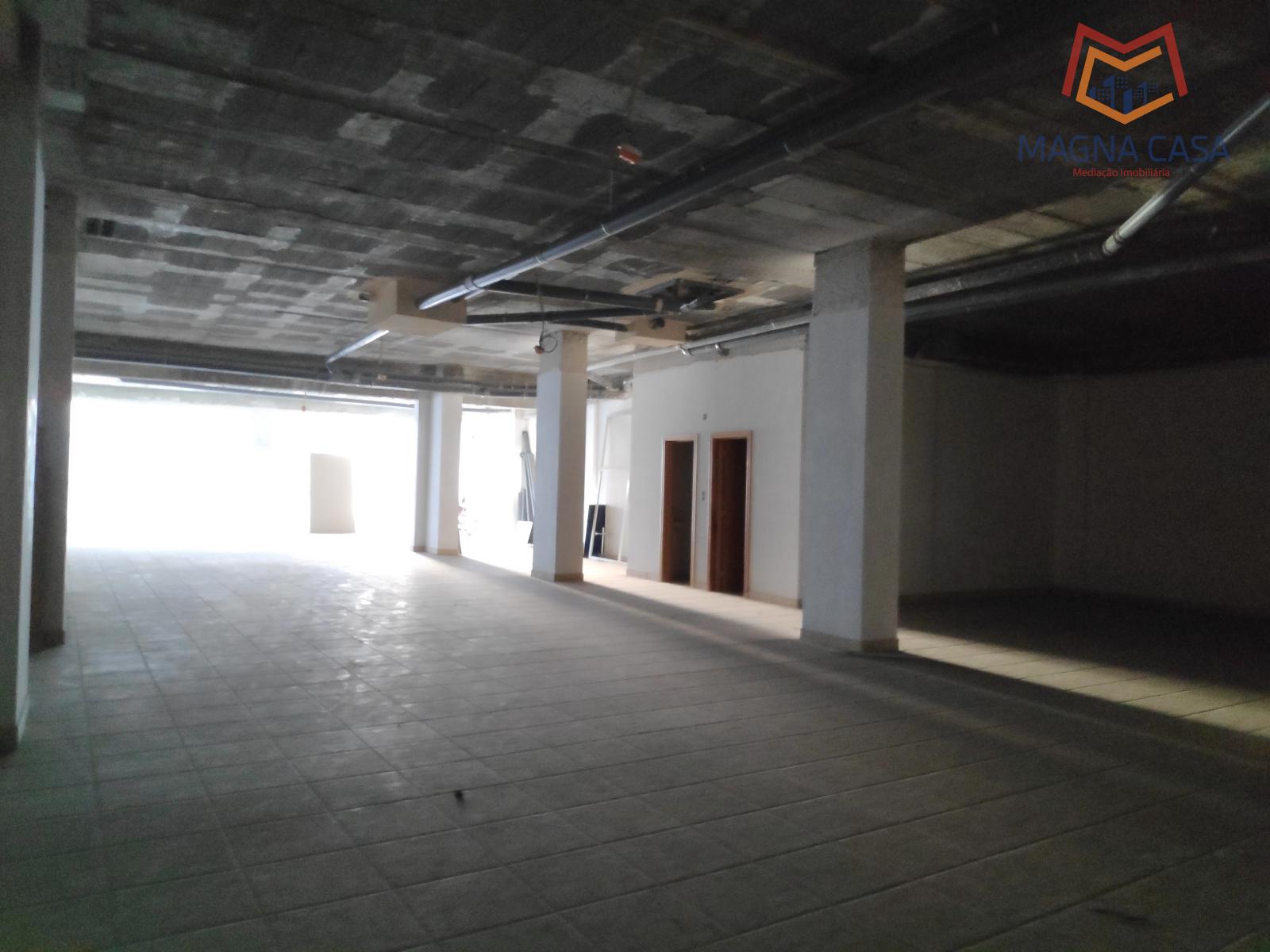 Loja na Quinta do Almirante, Santo António dos Cavaleiros, Loures