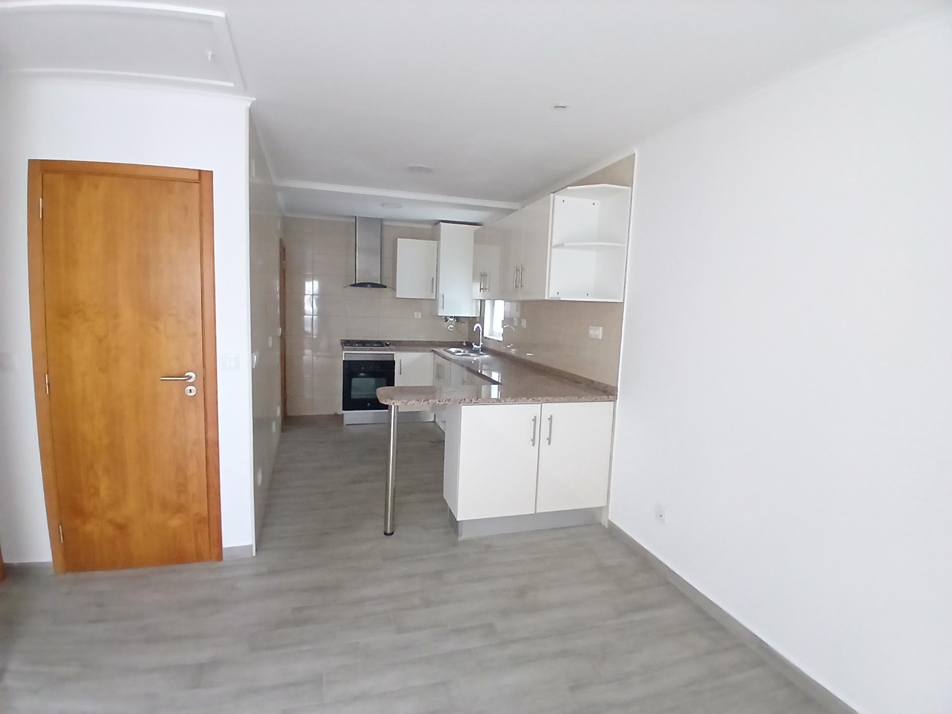 moradia térea T2 em Bucelas, loures