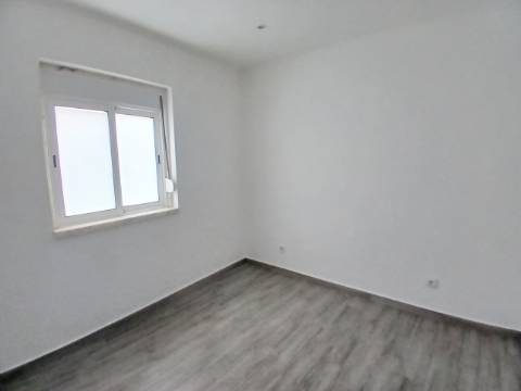 moradia térea T2 em Bucelas, loures