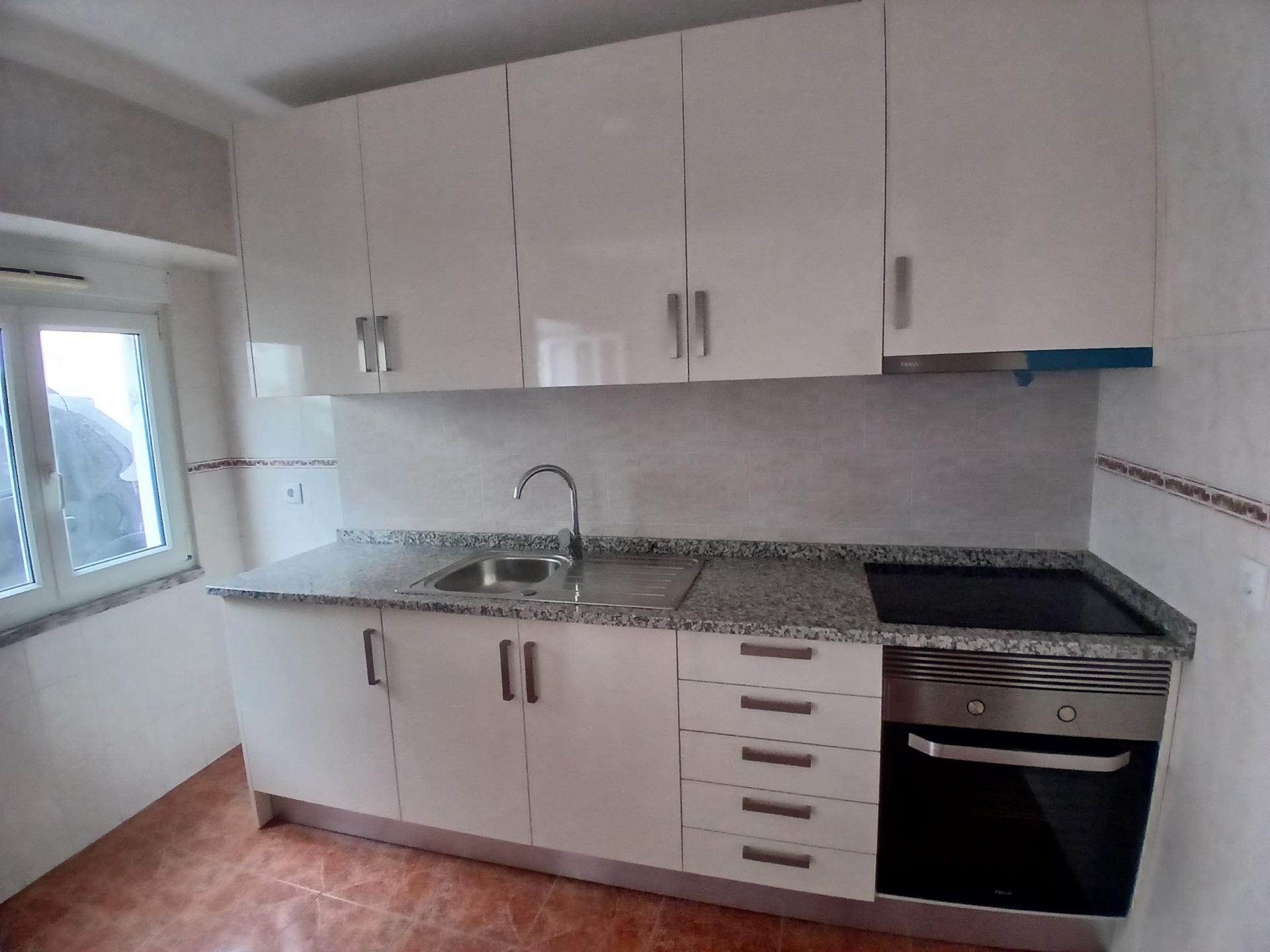 Moradia Terrea T1 em Bucelas, Loures