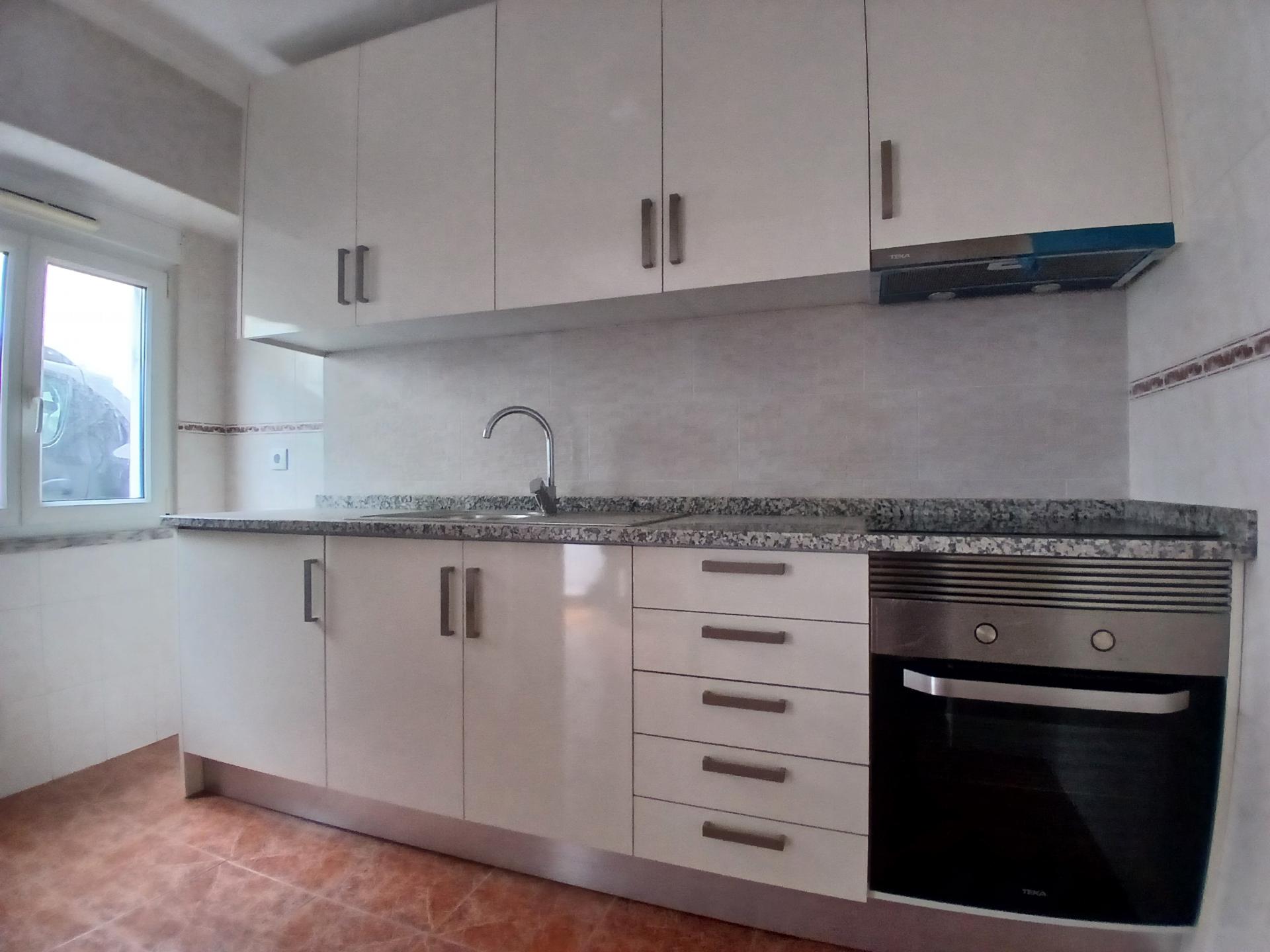 Moradia Terrea T1 em Bucelas, Loures