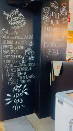 Café / Snack Bar para Trespasse em Oeiras - Negócio em Pleno Funcionamento